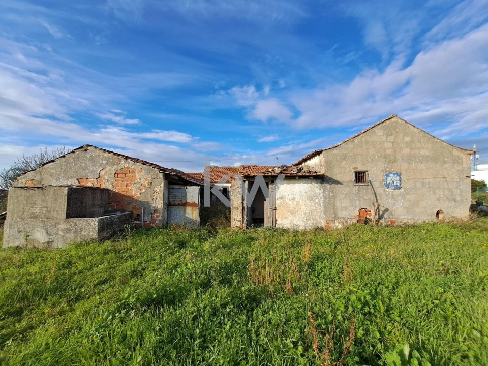 Quinta T2 para Venda em Povoa da Isenta Foto 14