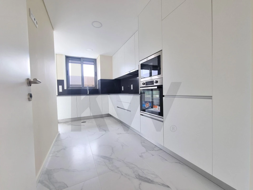 Apartamento T3 para Venda em Espinho Foto 6