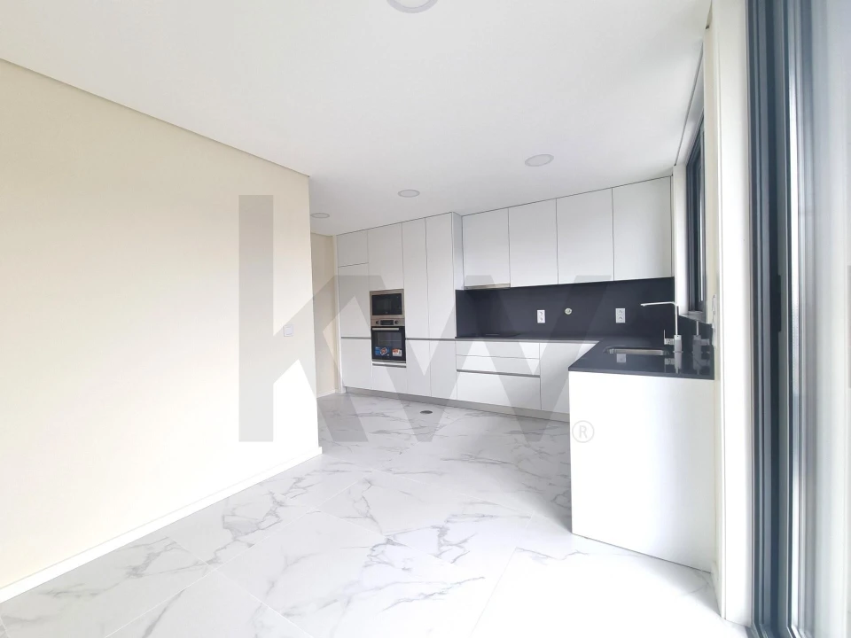 Apartamento T3 para Venda em Espinho Foto 5