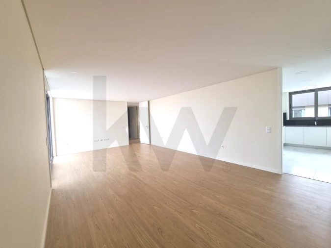 Apartamento T3 para Venda em Espinho Foto 4