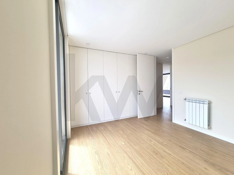 Apartamento T3 para Venda em Espinho Foto 18