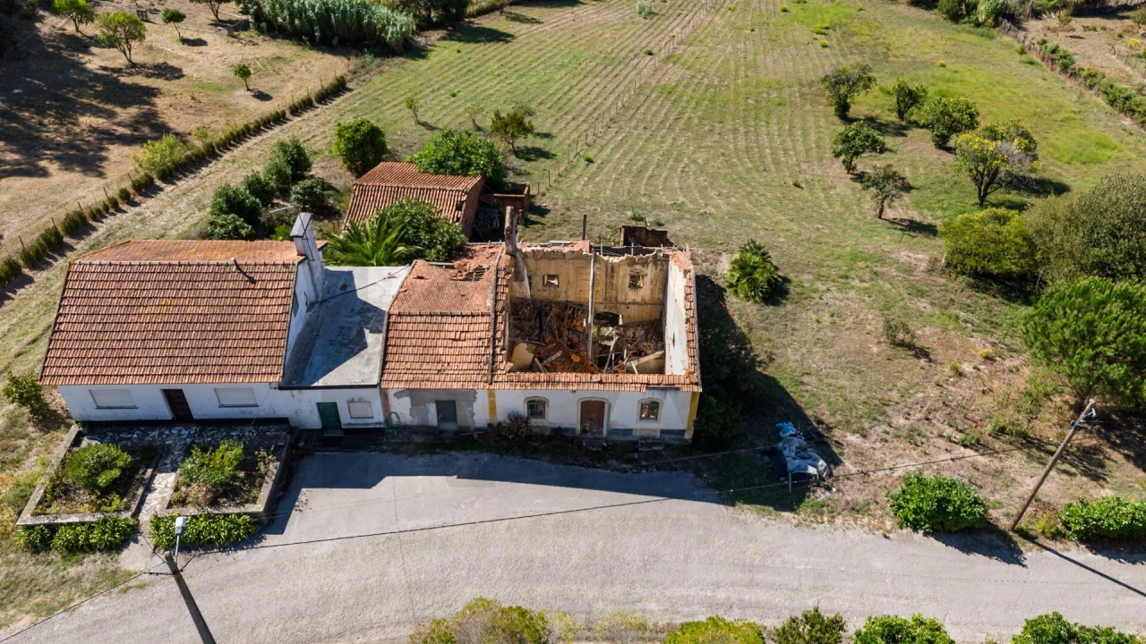 Moradia T2 para Venda em Samuel Foto 4