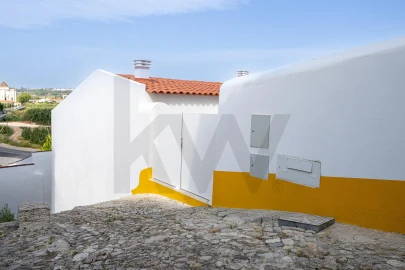 Moradia T3 para Venda em Santa Maria, São Pedro e Sobral da Lagoa
