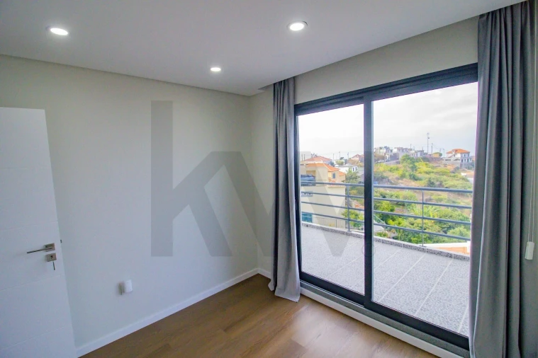 Moradia T2 para Venda em Ribeira Brava Foto 21