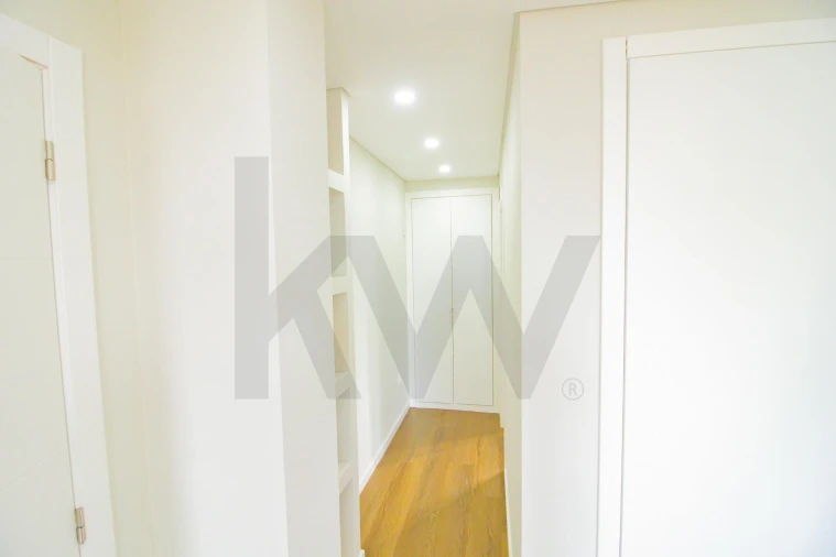 Moradia T2 para Venda em Ribeira Brava Foto 5