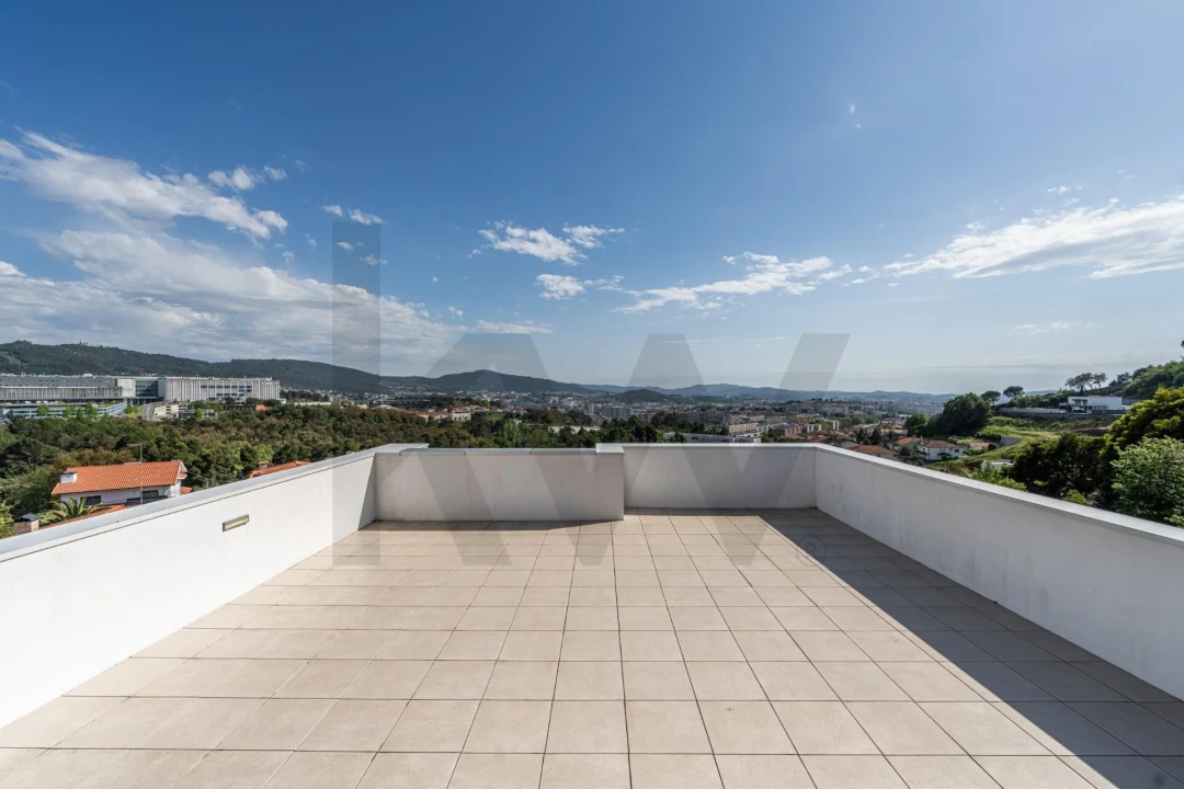 Moradia T4 para Venda em São Vitor (Braga) Foto 46