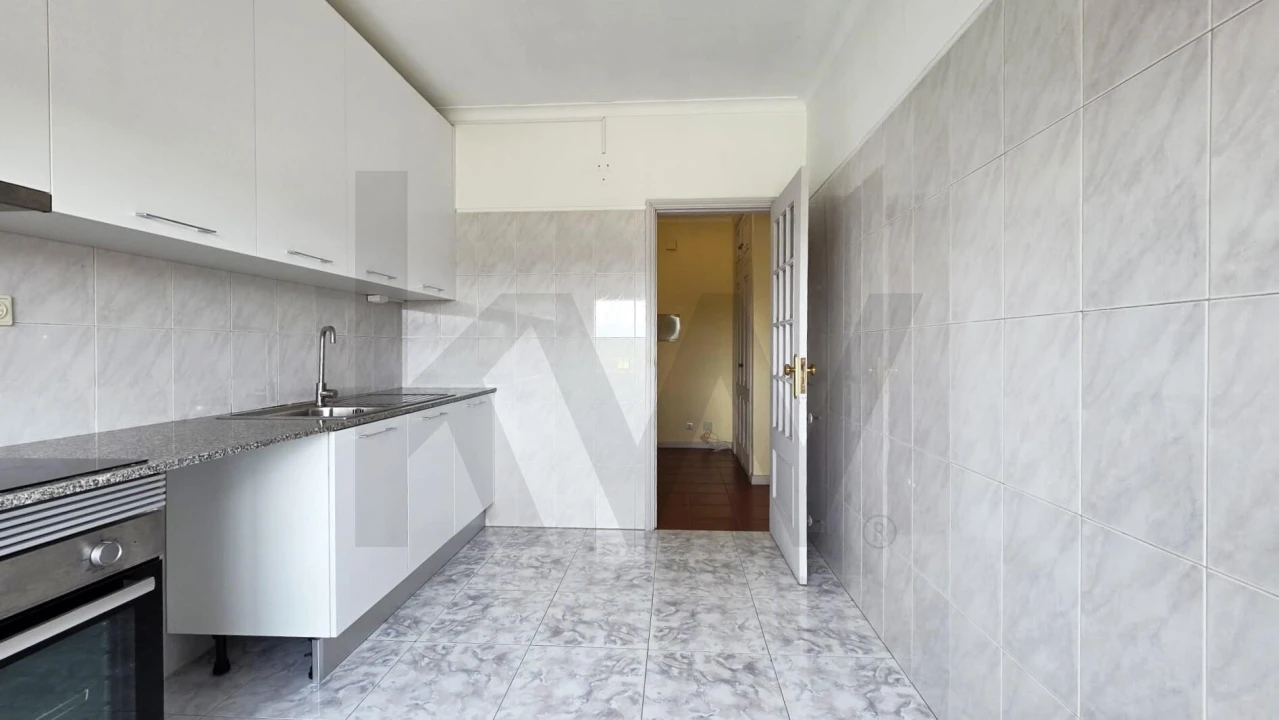 Apartamento T2 para Venda em Paço de Sousa Foto 4