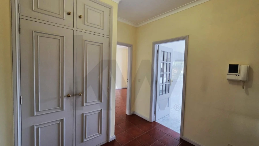 Apartamento T2 para Venda em Paço de Sousa Foto 3