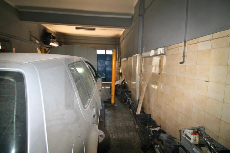 Armazém para Venda em Seixal, Arrentela e Aldeia de Paio Pires Foto 10