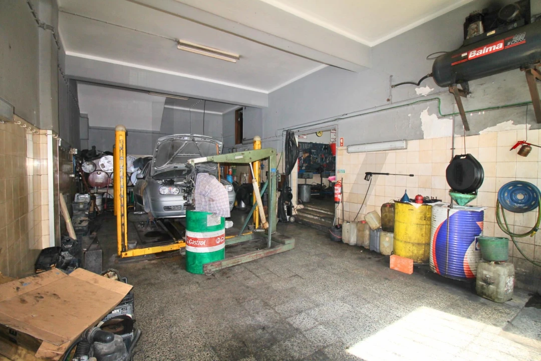 Armazém para Venda em Seixal, Arrentela e Aldeia de Paio Pires Foto 12