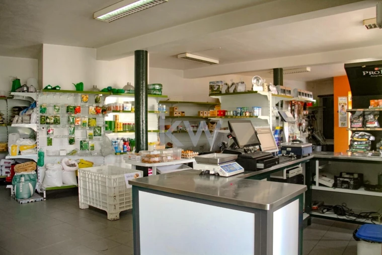 Loja para Venda em Regueira de Pontes Foto 5