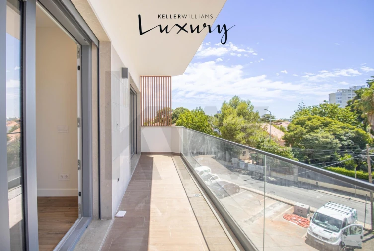 Apartamento T3 para Venda em Cascais e Estoril Foto 2