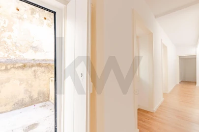 Apartamento T3 para Arrendamento em Misericórdia