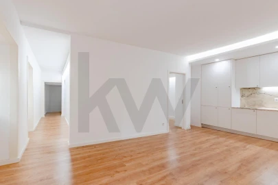 Apartamento T3 para Arrendamento em Misericórdia