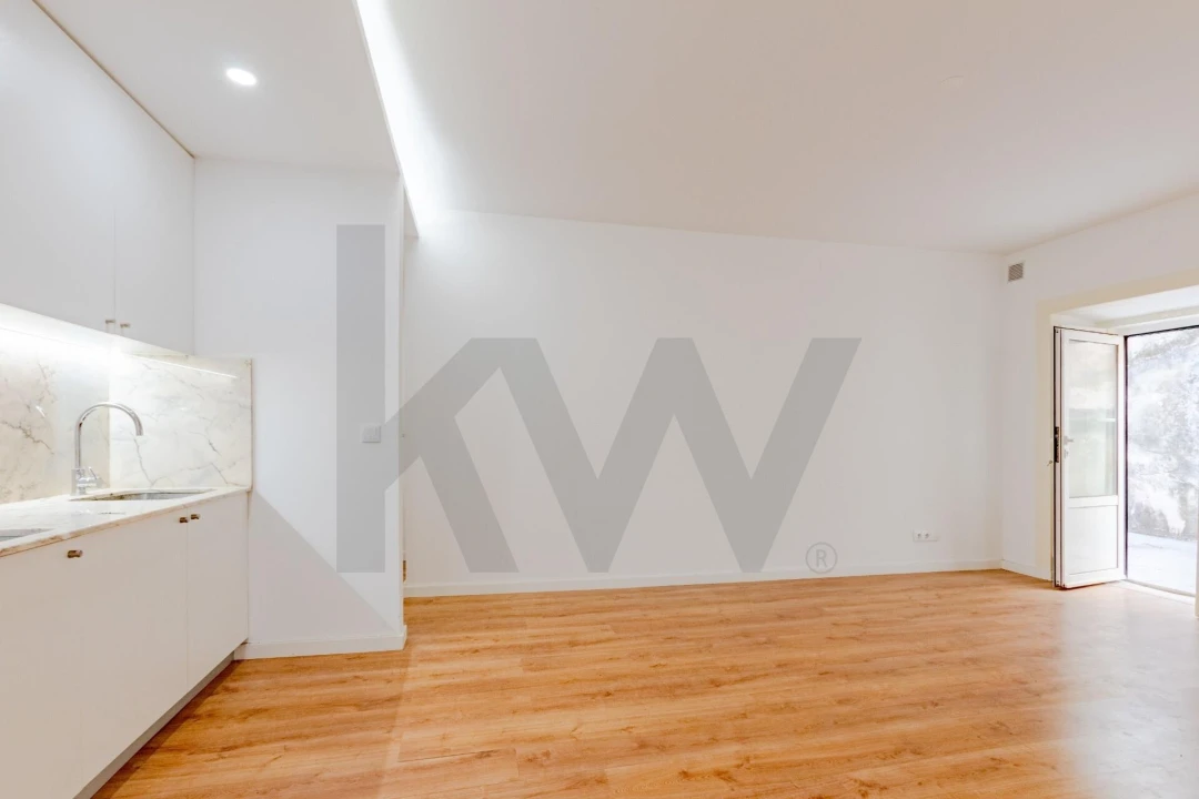Apartamento T3 para Arrendamento em Misericórdia Foto 4