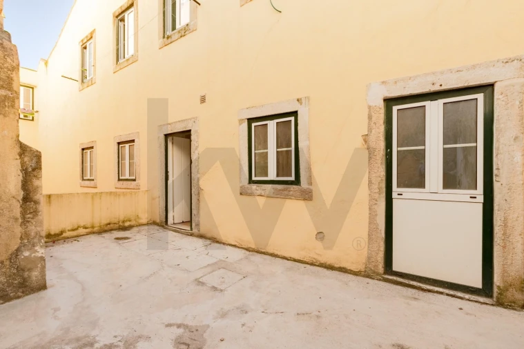 Apartamento T3 para Arrendamento em Misericórdia Foto 29