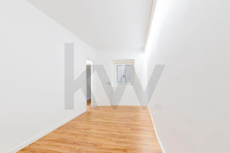 Apartamento T3 para Arrendamento em Misericórdia Foto 16