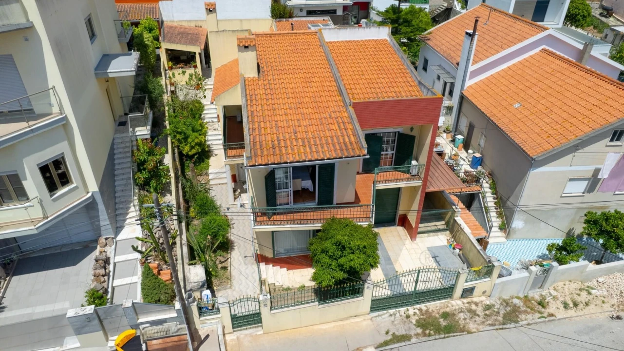 Moradia T3 para Venda em Santa Iria de Azoia, São João da Talha e Bobadela Foto 45