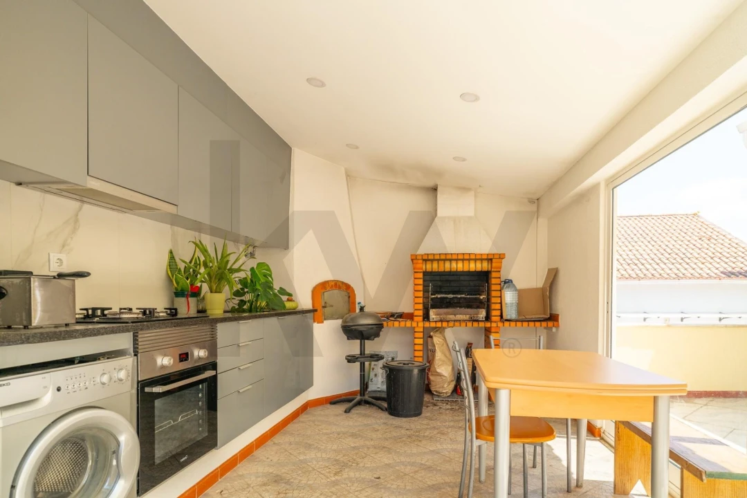 Moradia T3 para Venda em Santa Iria de Azoia, São João da Talha e Bobadela Foto 35