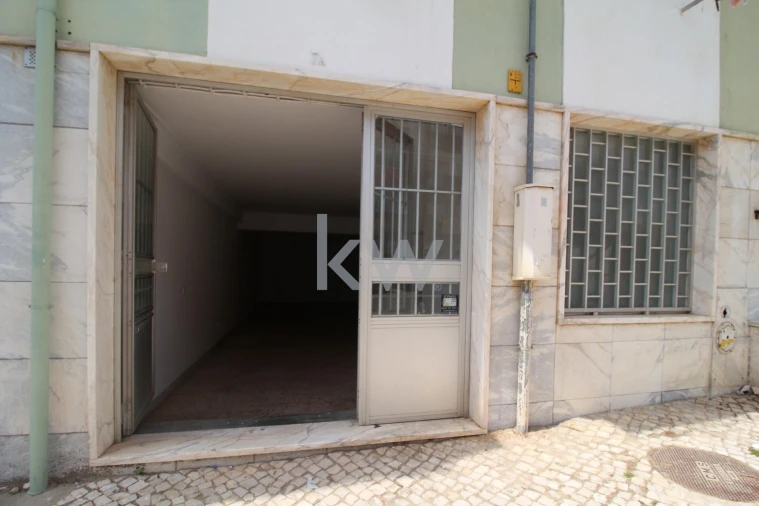 Armazém para Venda em Agualva e Mira-Sintra Foto 11