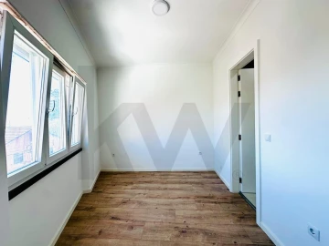 Apartamento T2 para Venda em São João das Lampas e Terrugem
