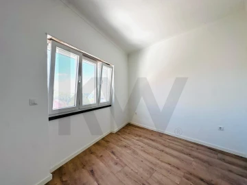 Apartamento T2 para Venda em São João das Lampas e Terrugem