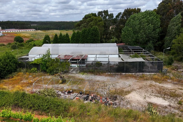 Terreno para Venda em Campelos e Outeiro da Cabeça Foto 8
