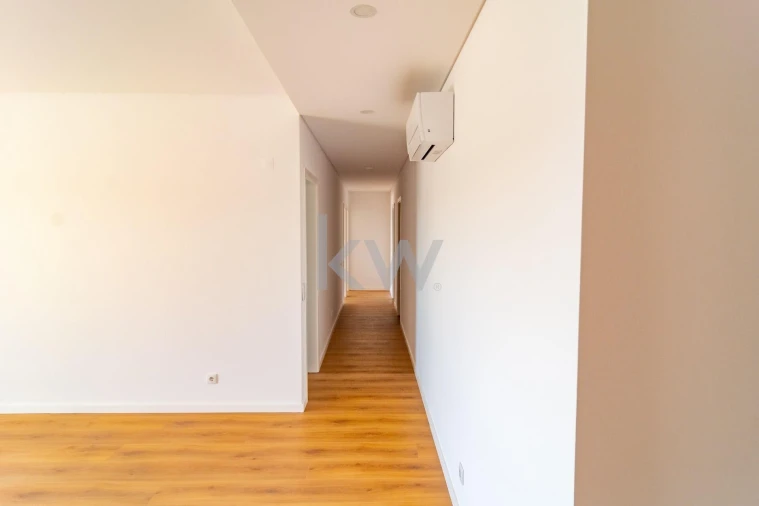 Apartamento T3 para Venda em Odivelas Foto 5
