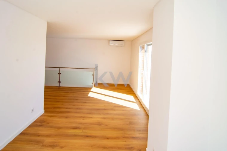 Apartamento T3 para Venda em Odivelas Foto 54