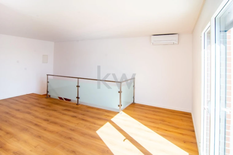 Apartamento T3 para Venda em Odivelas Foto 53