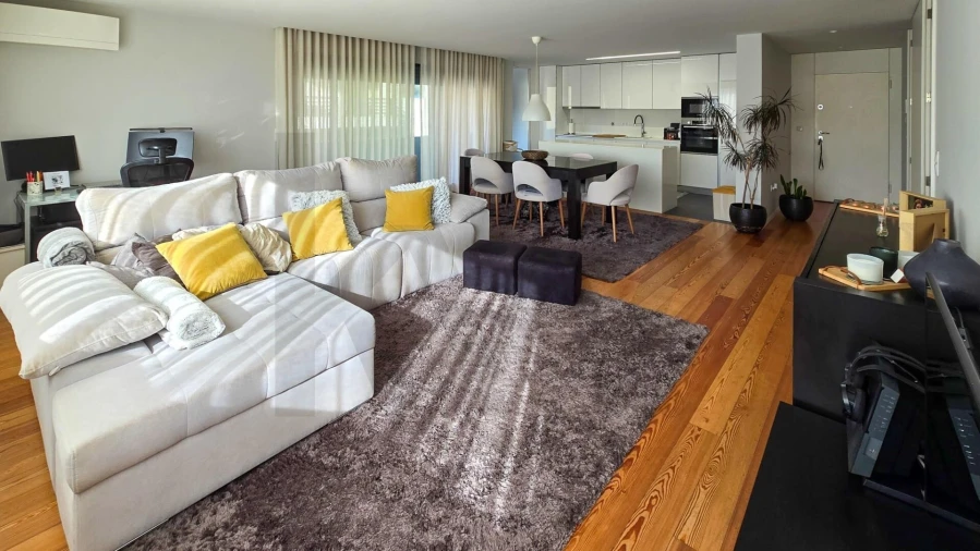 Apartamento T2 para Venda em Canidelo Foto 2