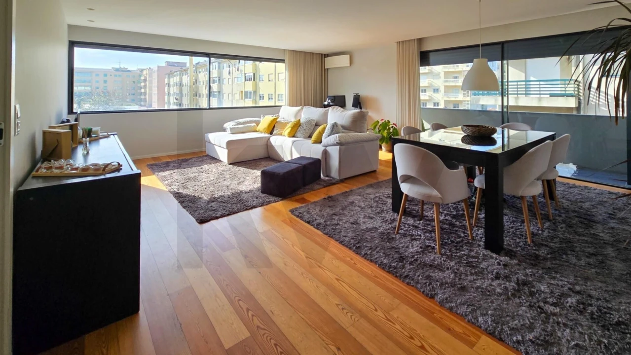 Apartamento T2 para Venda em Canidelo Foto 1
