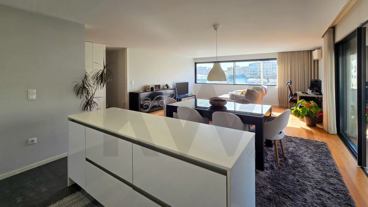 Apartamento T2 para Venda em Canidelo Foto 4