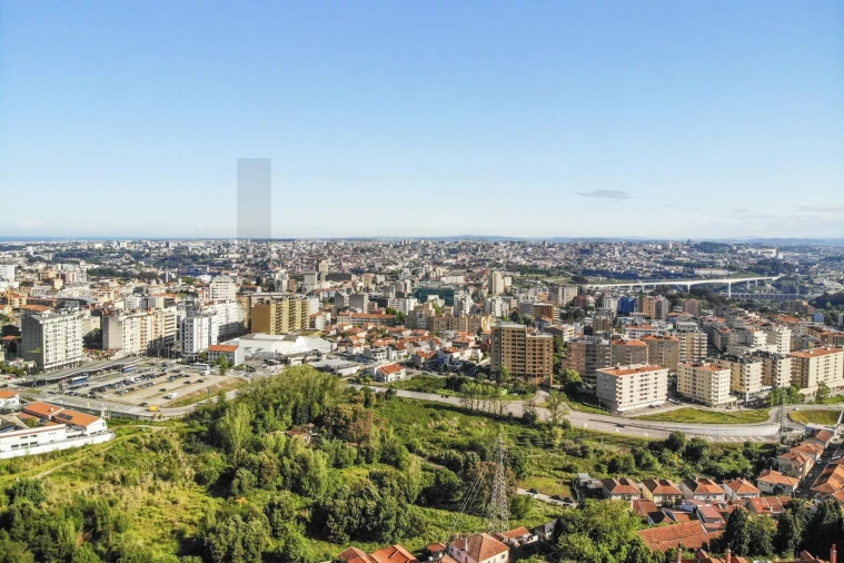 Terreno para Venda em Mafamude e Vilar do Paraíso Foto 9