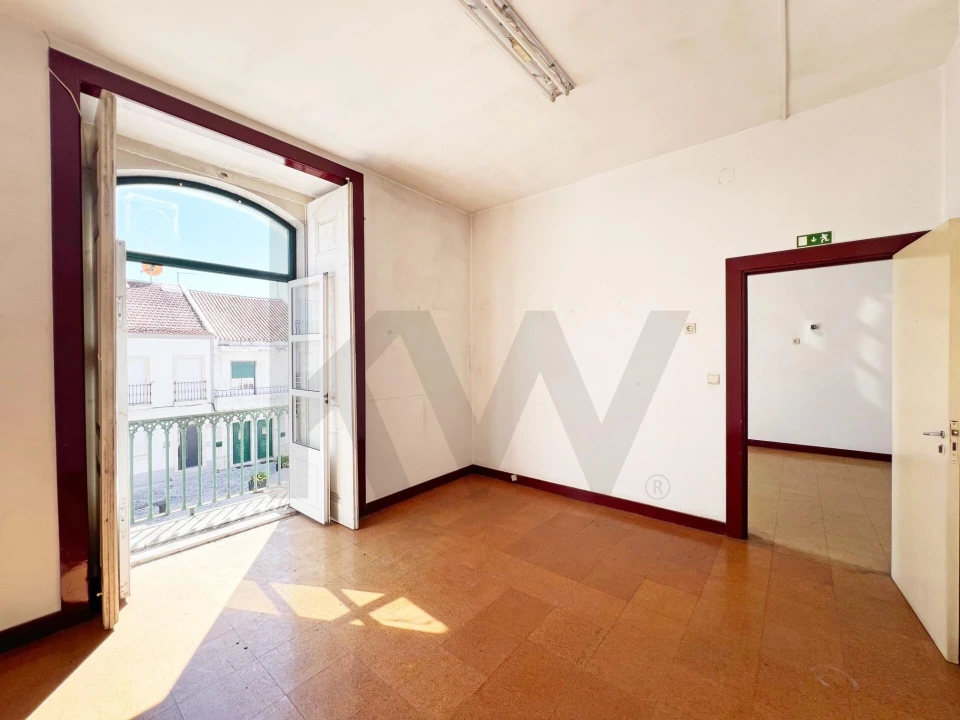 Prédio para Venda em Almeirim Foto 19