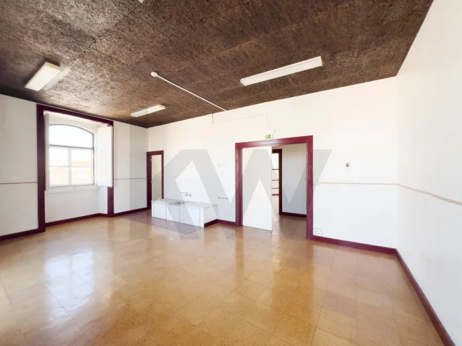 Prédio para Venda em Almeirim Foto 22