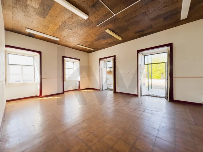 Prédio para Venda em Almeirim Foto 18