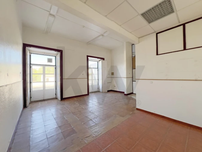 Prédio para Venda em Almeirim Foto 14