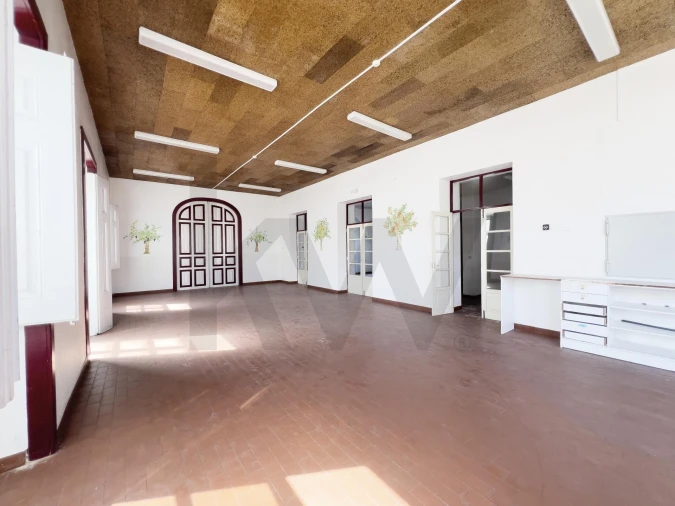 Prédio para Venda em Almeirim Foto 9