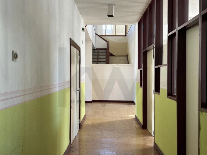 Prédio para Venda em Almeirim Foto 16