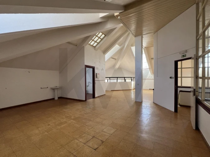 Prédio para Venda em Almeirim Foto 31