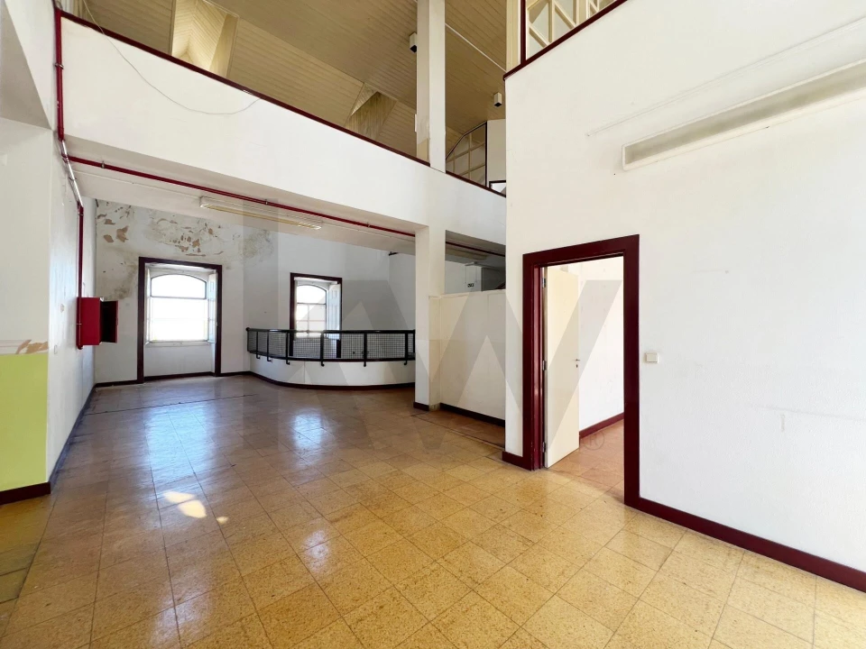 Prédio para Venda em Almeirim Foto 15