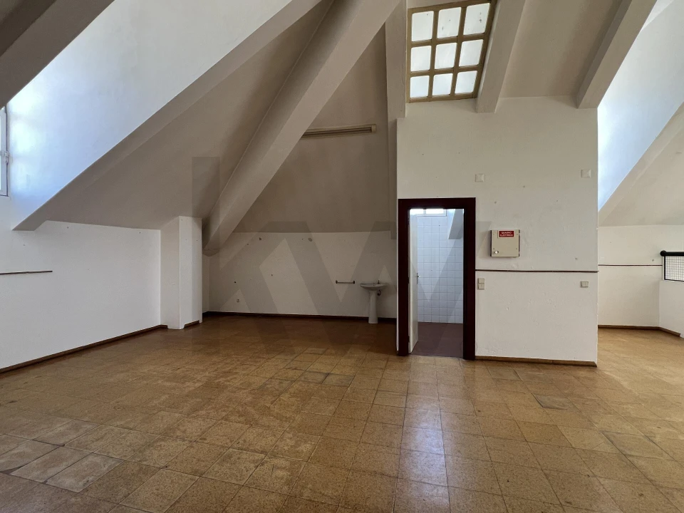 Prédio para Venda em Almeirim Foto 30