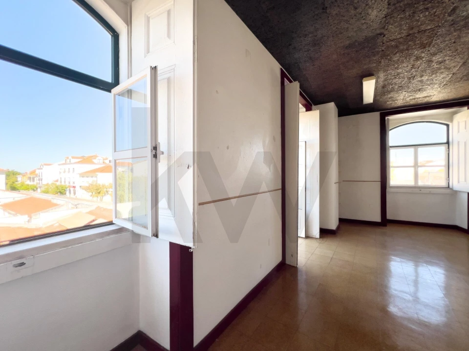 Prédio para Venda em Almeirim Foto 21