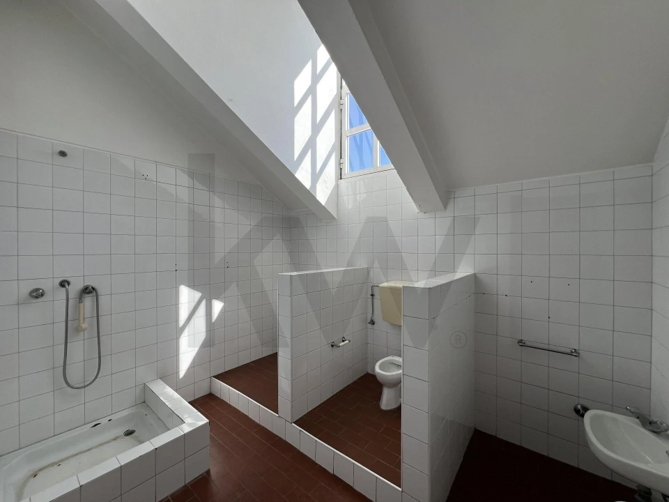 Prédio para Venda em Almeirim Foto 33