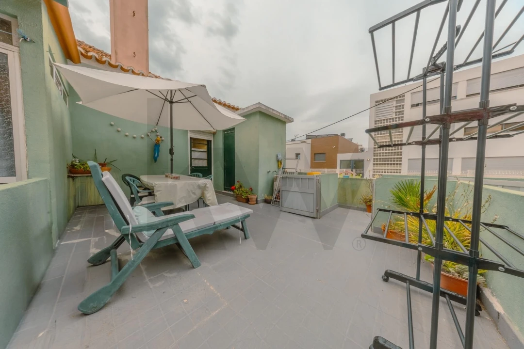 Prédio para Venda em Costa da Caparica Foto 22