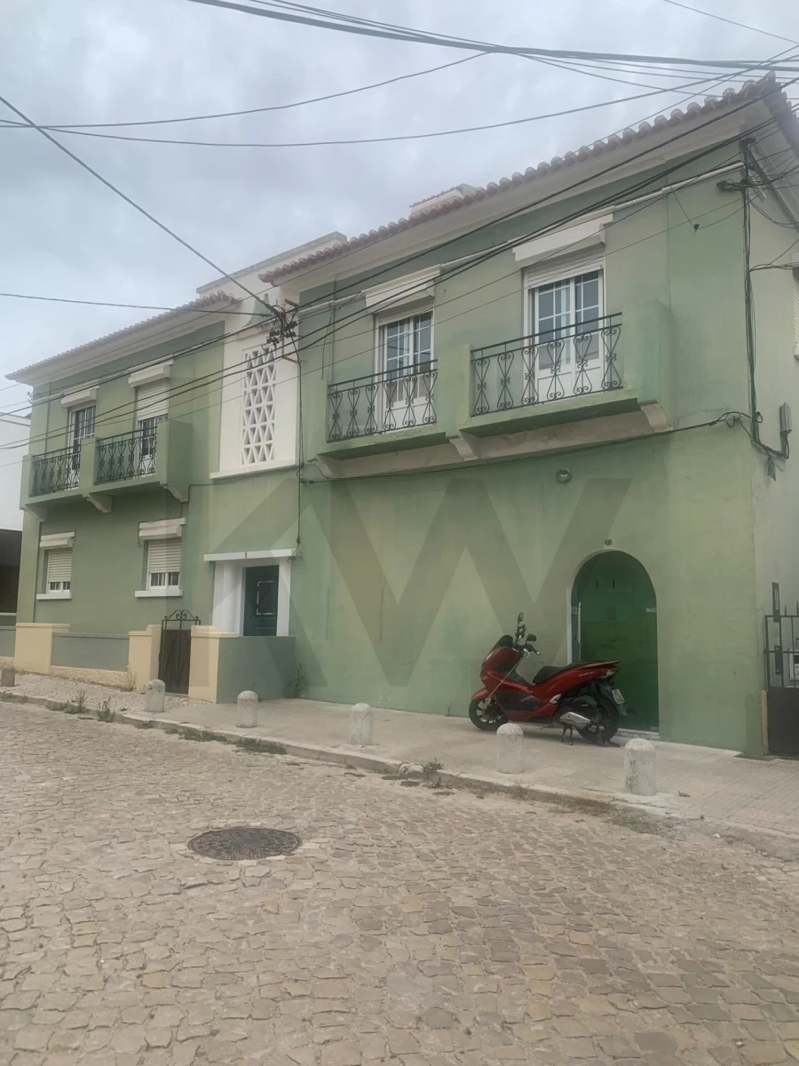 Prédio para Venda em Costa da Caparica Foto 35