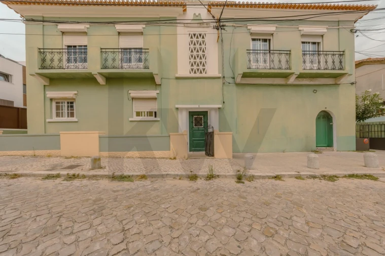 Prédio para Venda em Costa da Caparica Foto 19