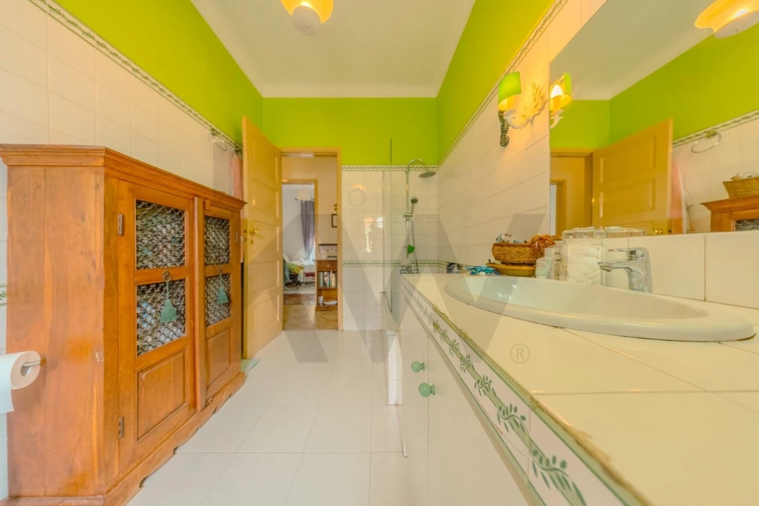 Prédio para Venda em Costa da Caparica Foto 26