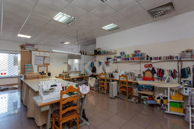 Loja para Venda em Alto do Seixalinho, Santo André e Verderena Foto 8